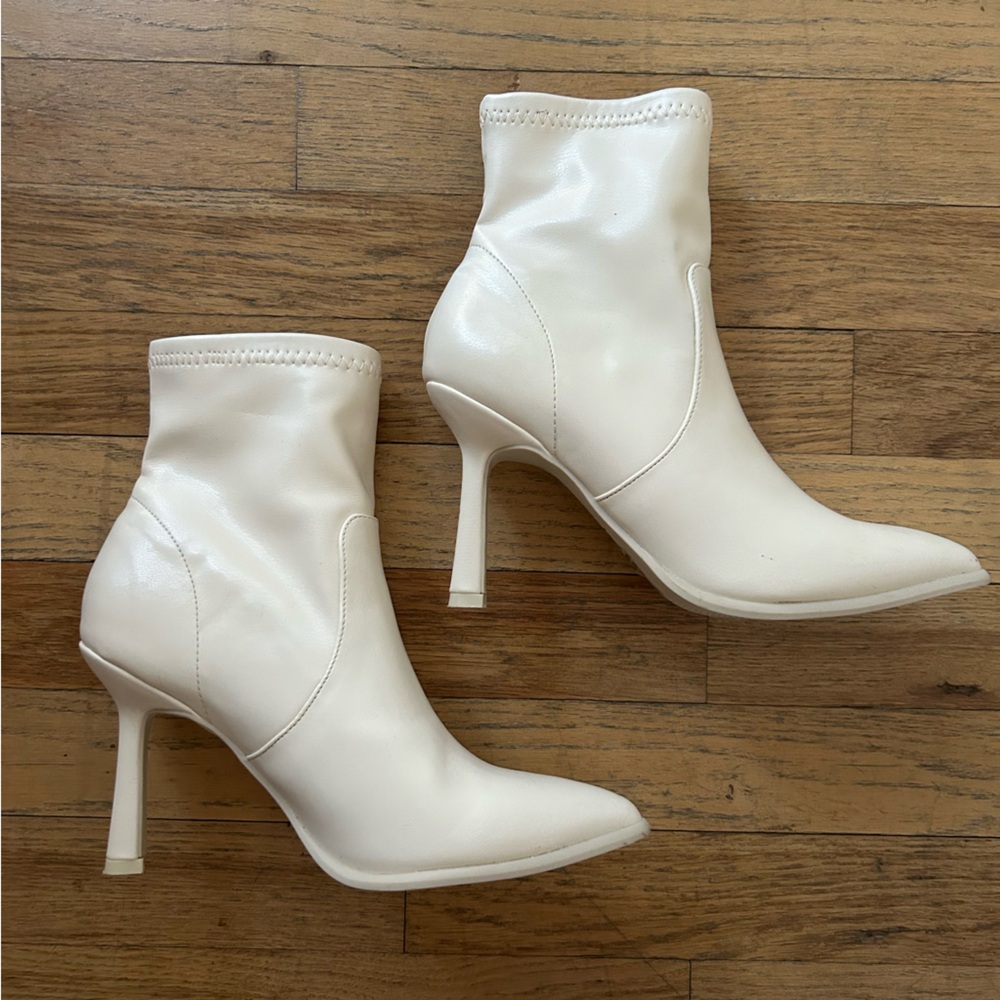 MIA Pointed Toe Booties Sz 7